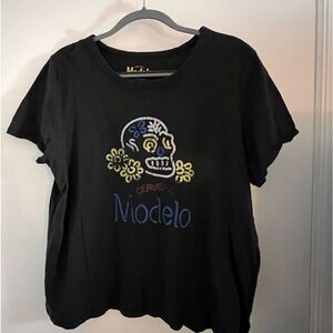 Women’s Lucky Brand xl black Modelo t shirt